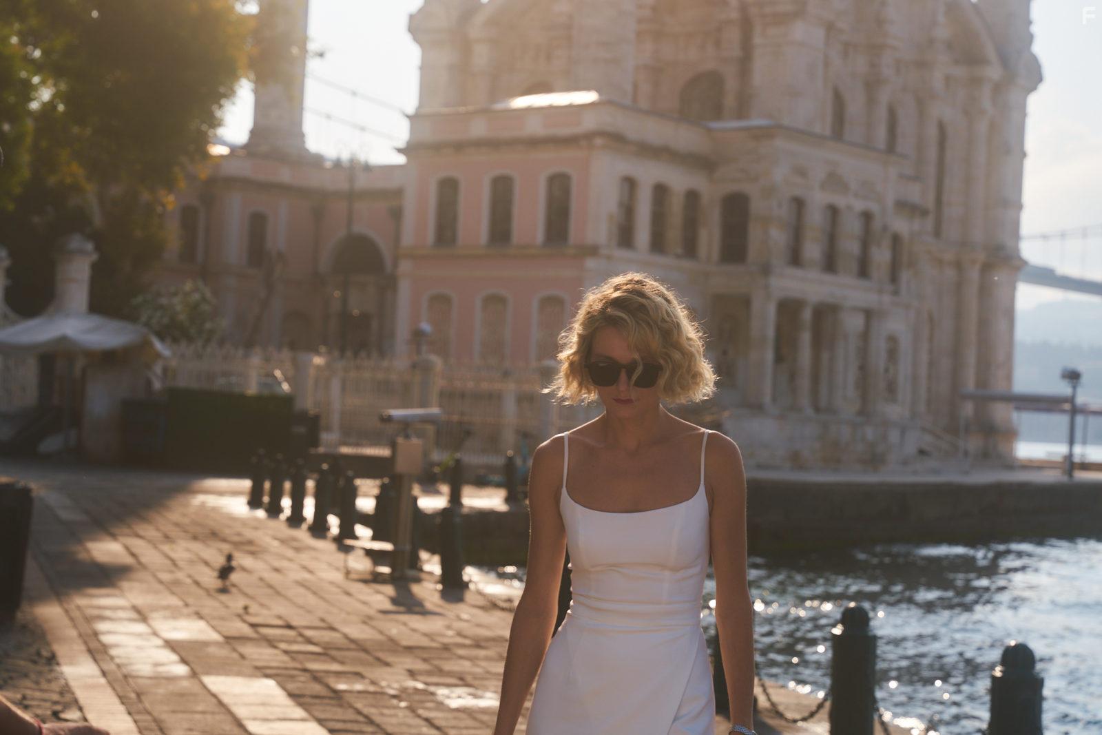 Nadezhda Mikhalkova in Ten: Vzyat Gordeya (2022)