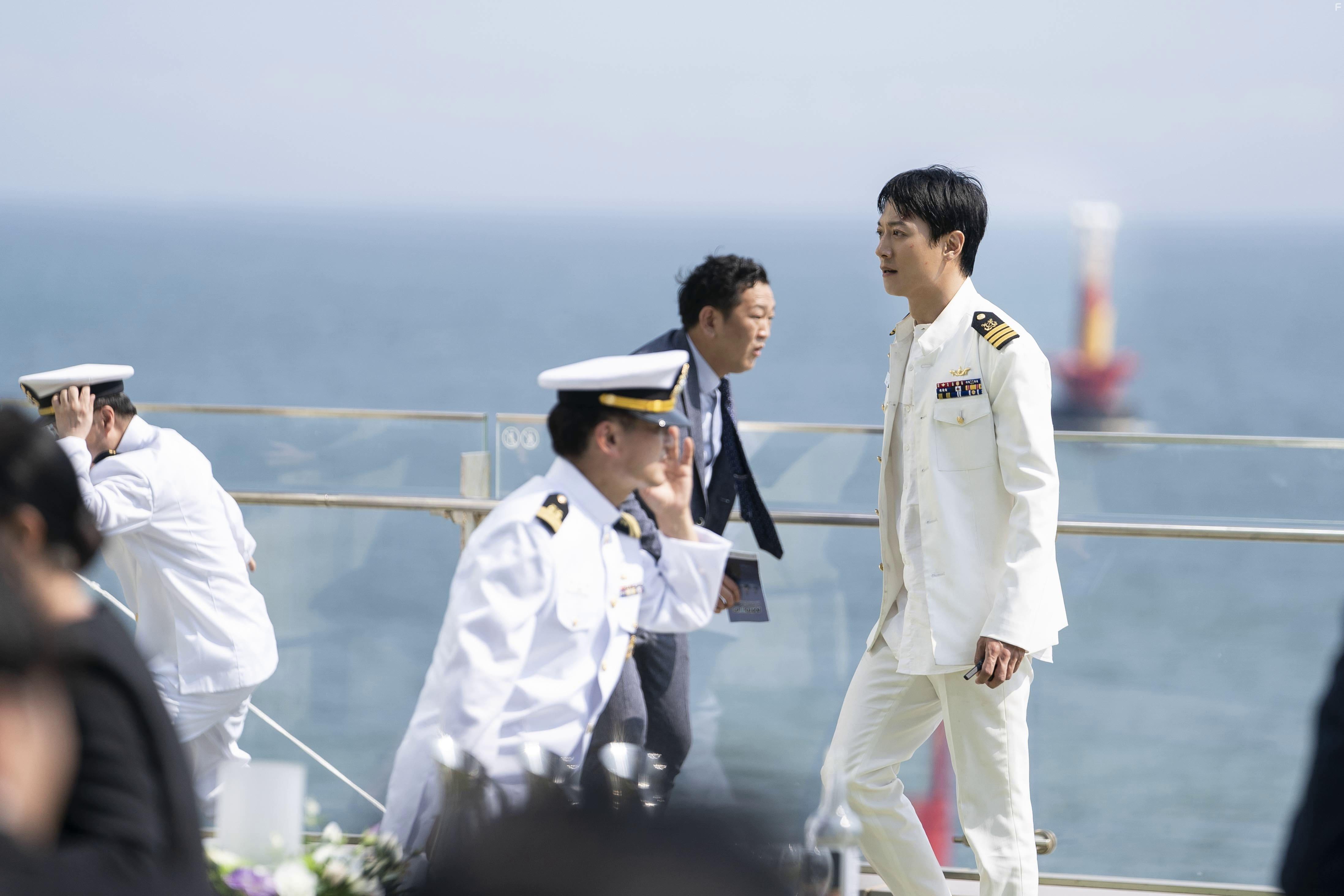 Rae-won Kim in Decibel (2022)