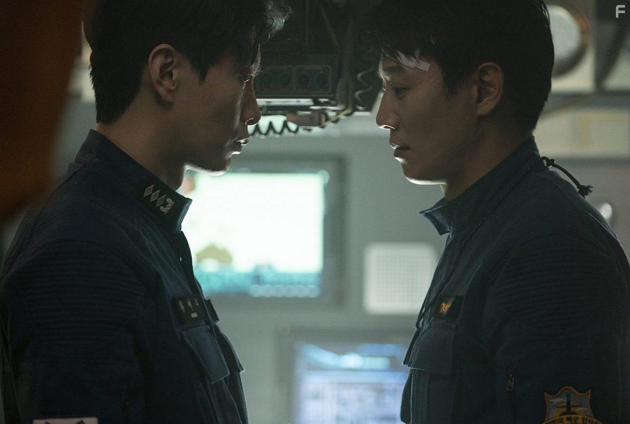 Rae-won Kim and Lee Min-ki in Decibel (2022)