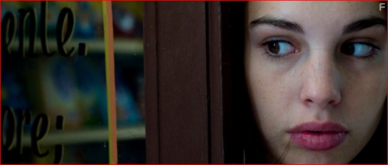 Charlotte Eug?ne Guibeaud in Горечь (2009)