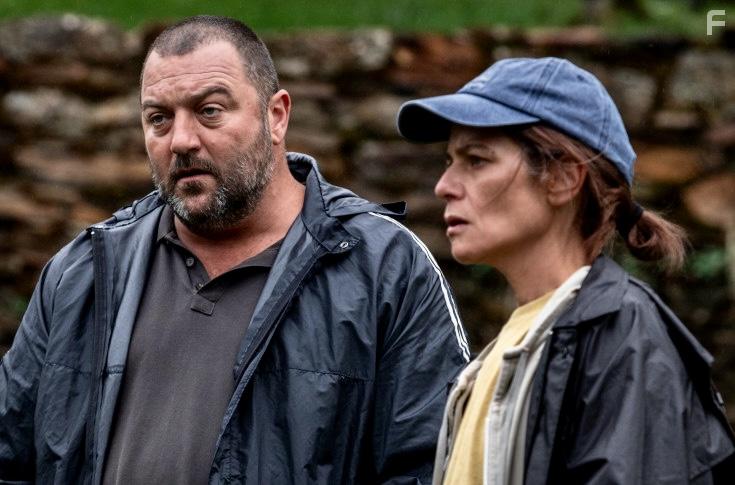 Marina Fos and Denis Mnochet in Las Bestias (2022)