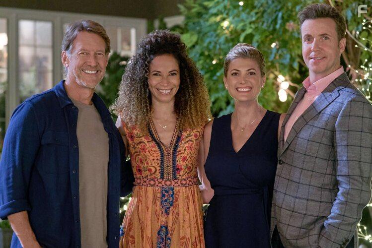 James Denton and Sherri Saum in Perfect Harmony (2022)