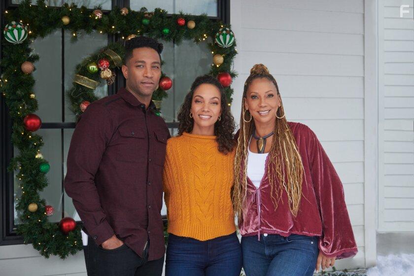 Holly Robinson Peete, Lyndie Greenwood, and Brooks Darnell in Holiday Heritage (2022)