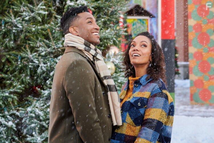 Lyndie Greenwood and Brooks Darnell in Holiday Heritage (2022)