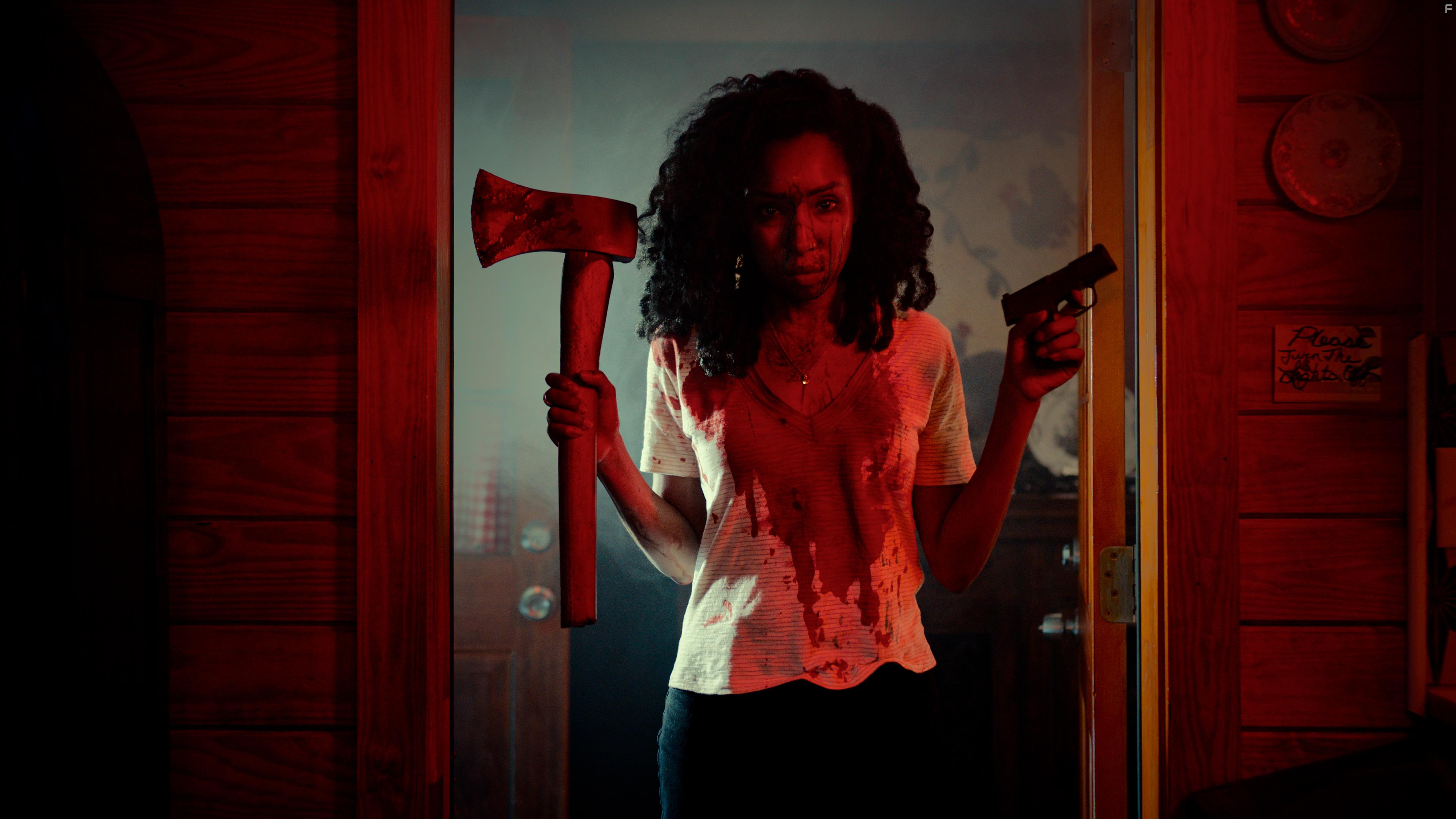 Zoe (Andrea Laing) readies for battle