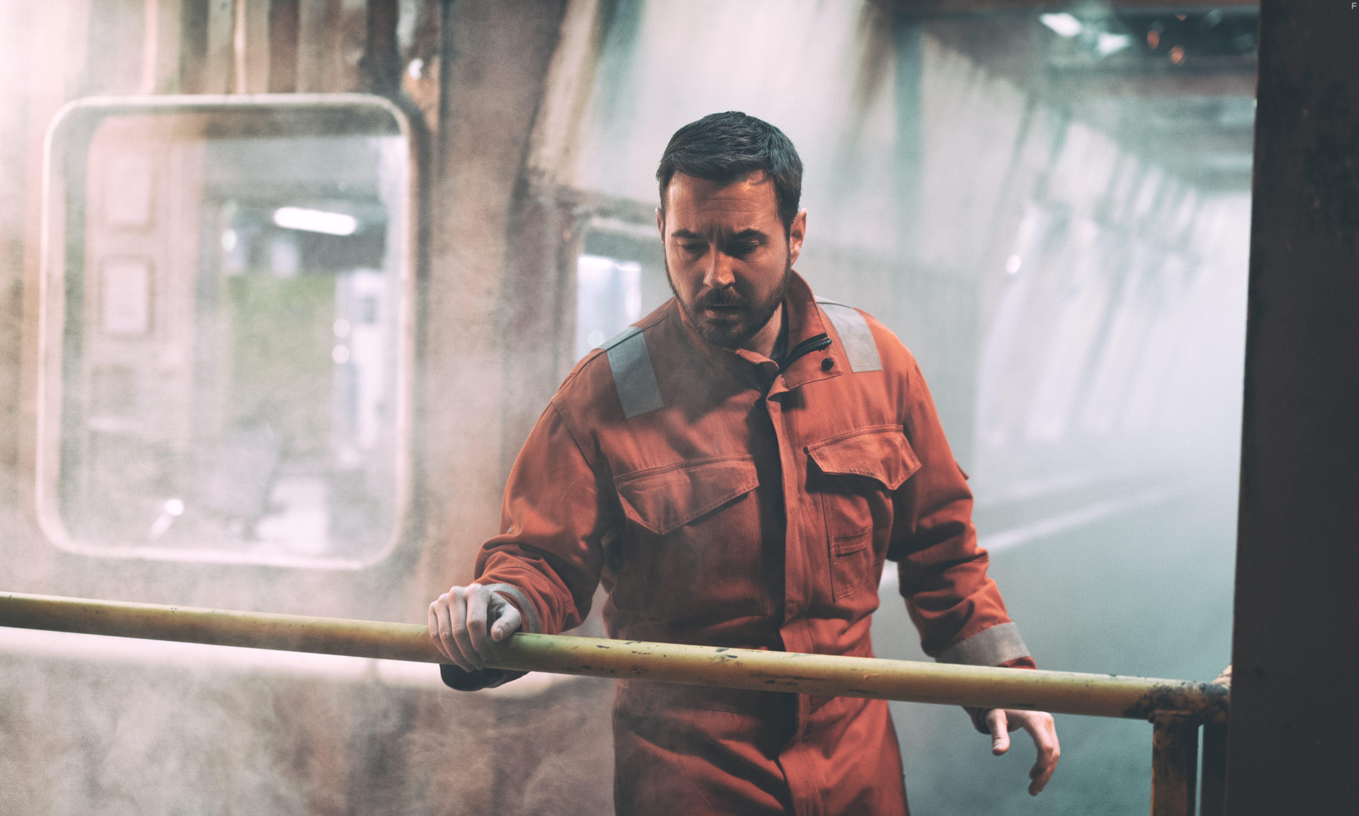 Martin Compston in The Rig (2023)
