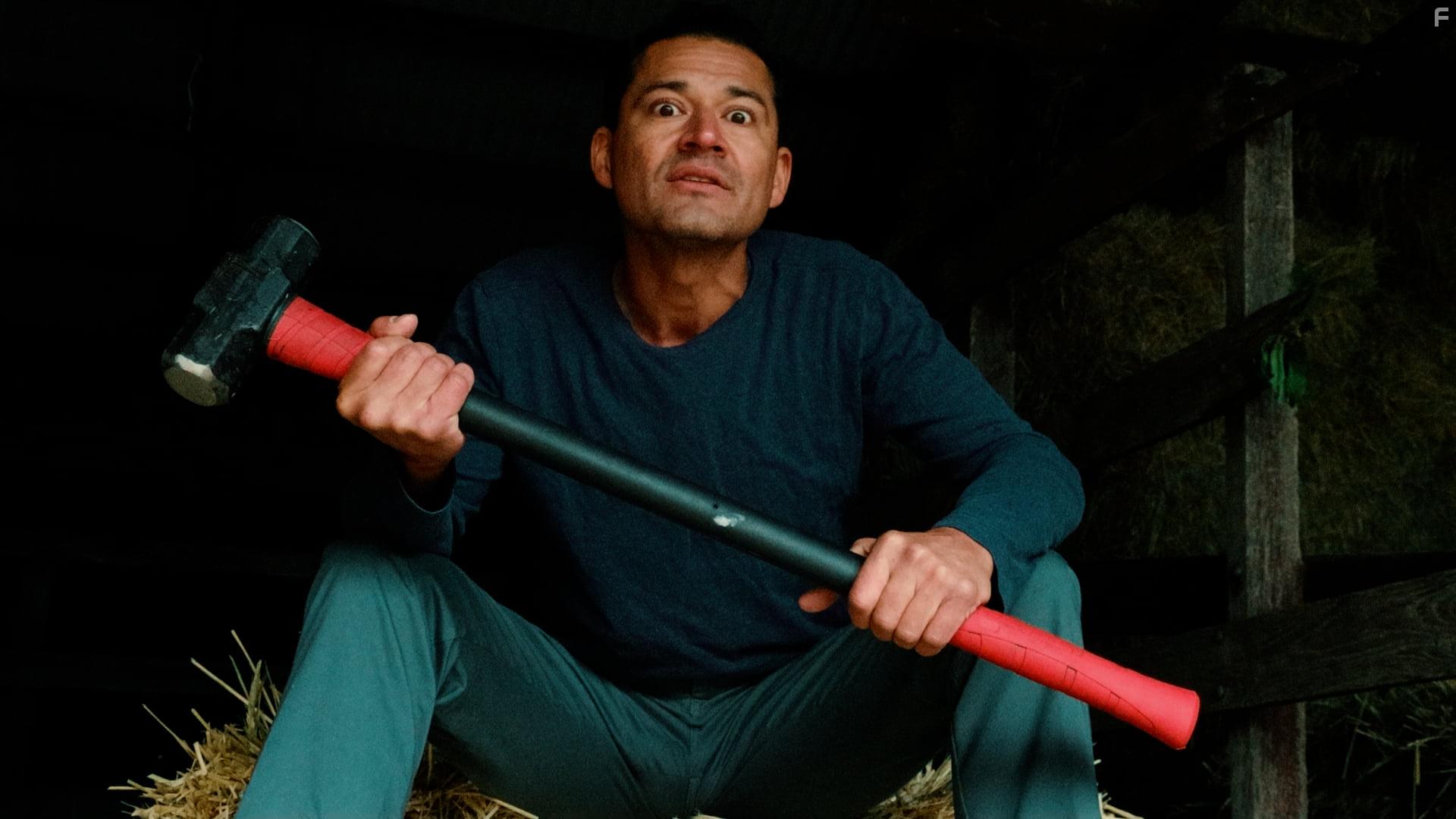 Mauricio Viteri in Elizabeth Carter (2021)