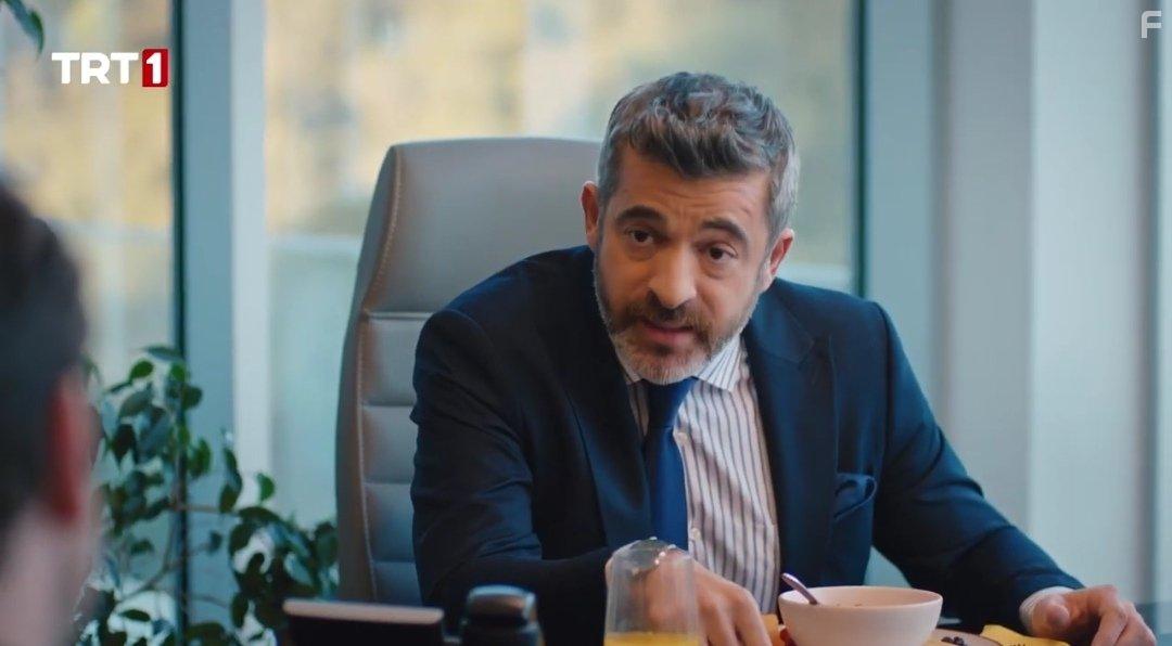 Kayra Senocak in Yrek ikmazi (2022)