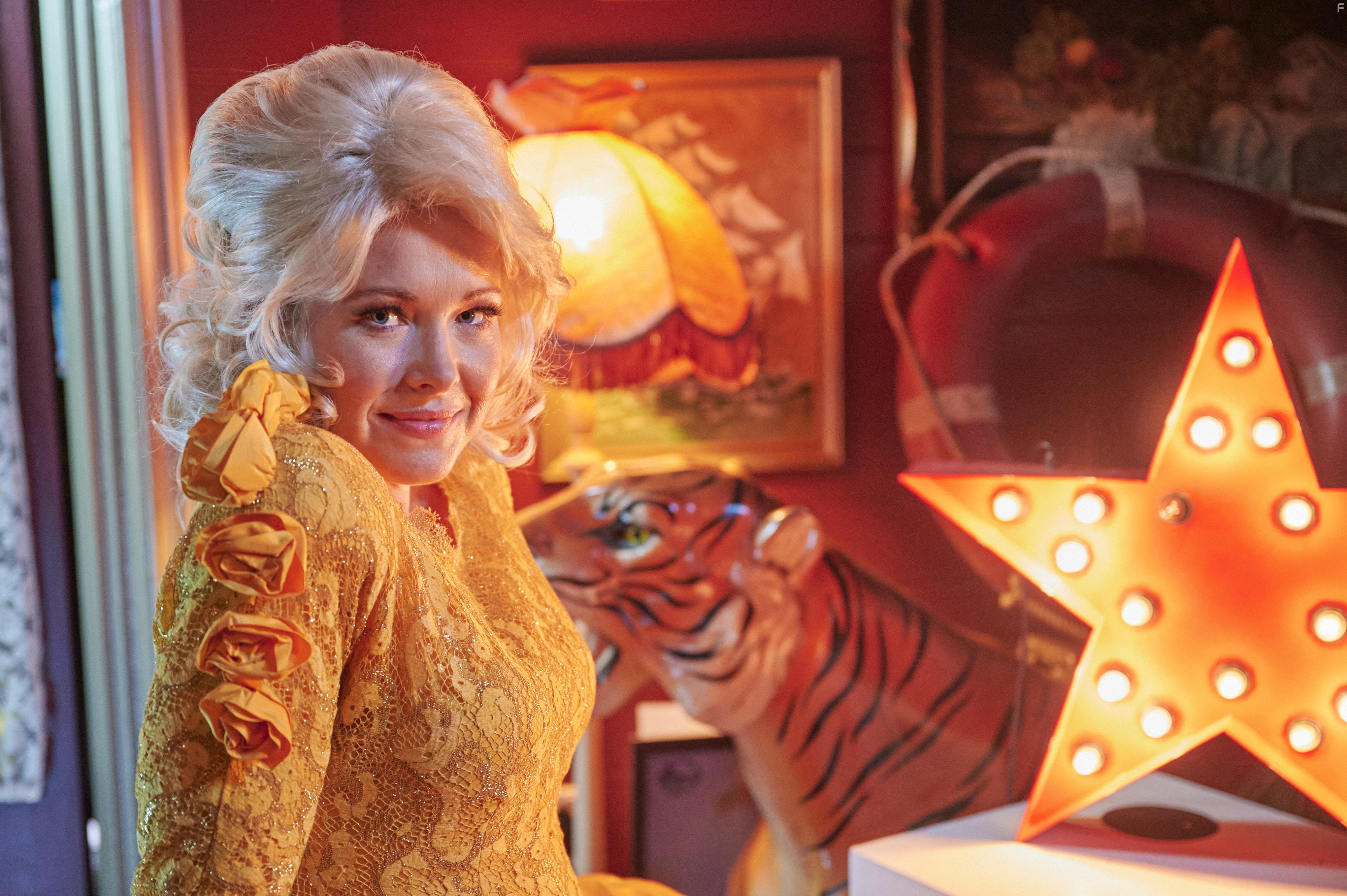 Krew Boylan in Seriously Red (2022)