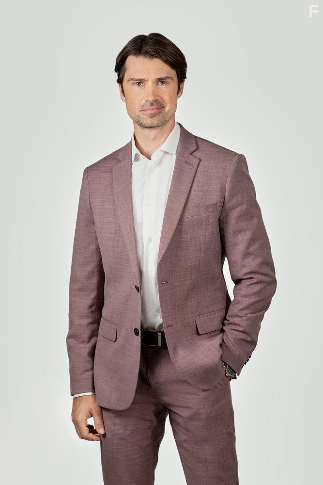 Corey Sevier in The Dog Lover's Guide to Dating (2023)