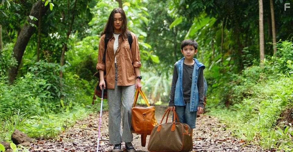 Jovarel Callum and Caitlin Halderman in Ivanna (2022)