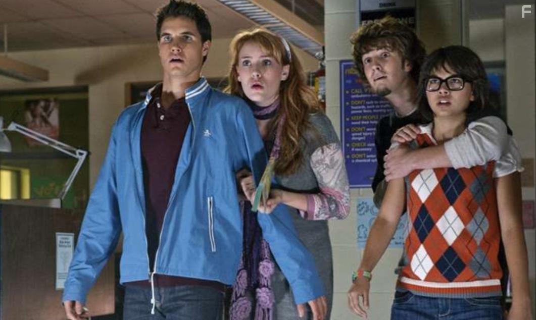 Frank Welker, Robbie Amell, Kate Melton, Nick Palatas, and Hayley Kiyoko in Scooby-Doo! The Mystery Begins (2009)