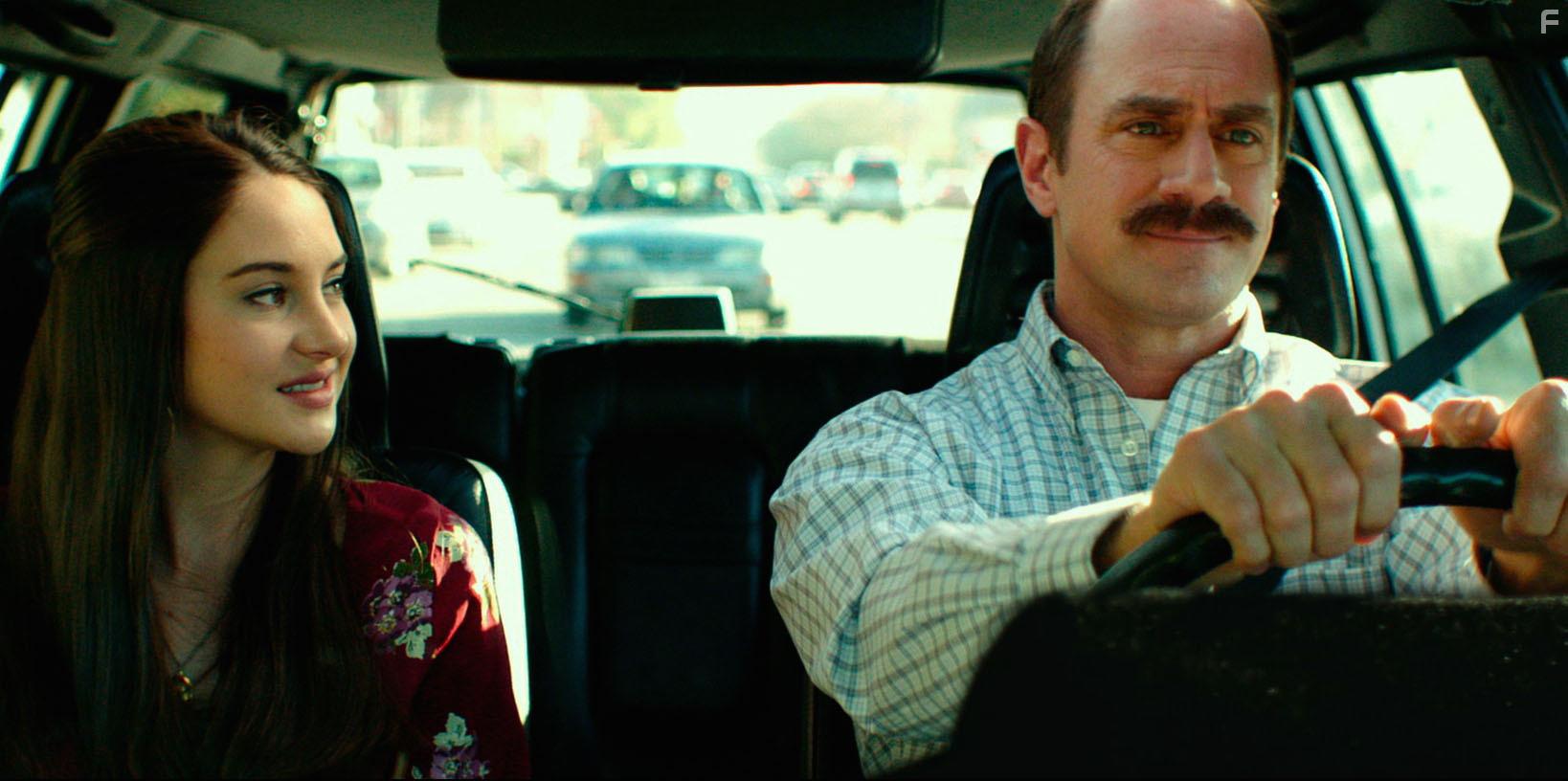Christopher Meloni and Shailene Woodley in White Bird in a Blizzard (2014)