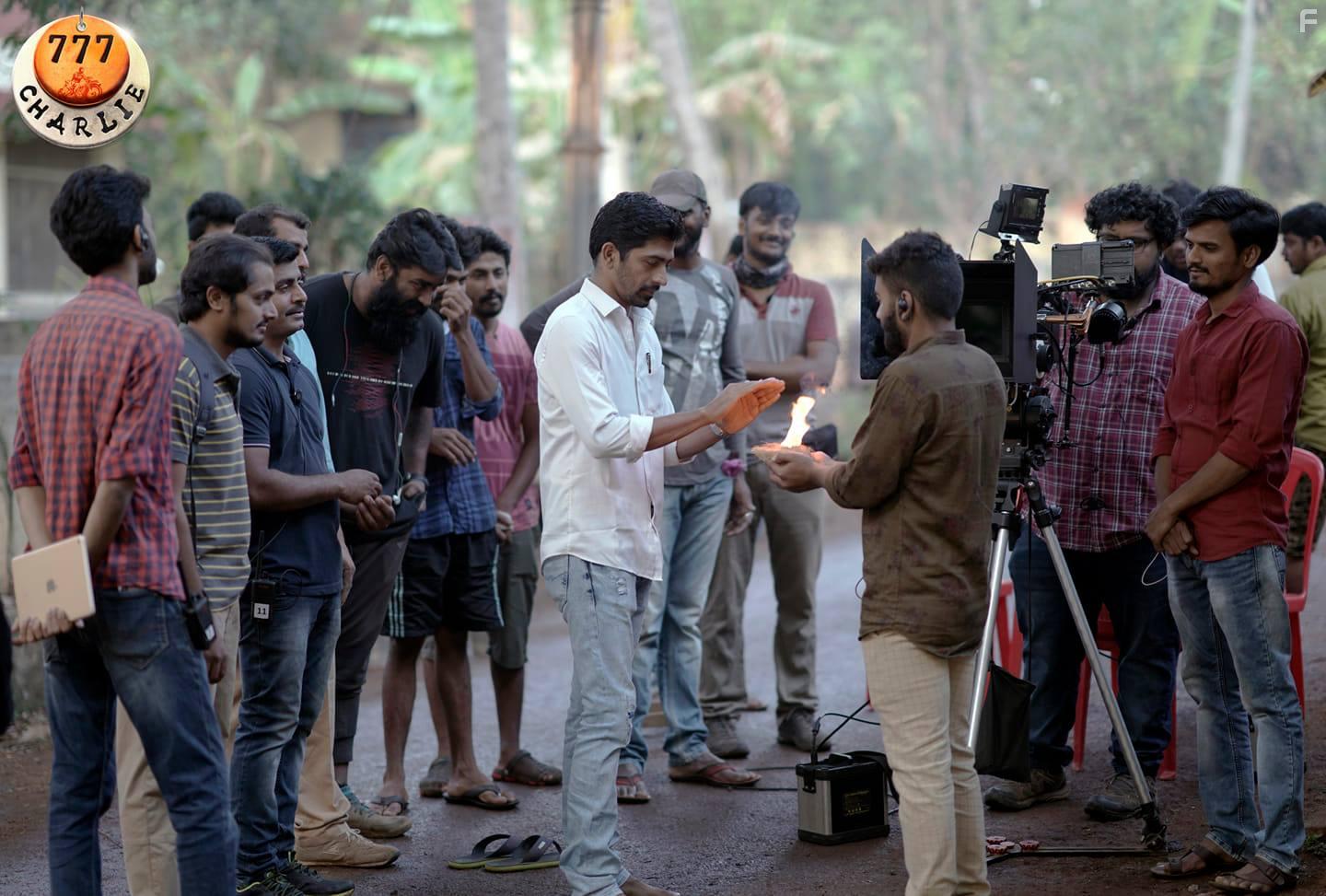 Pratheek Shetty and Kiranraj K in 777 Charlie (2022)