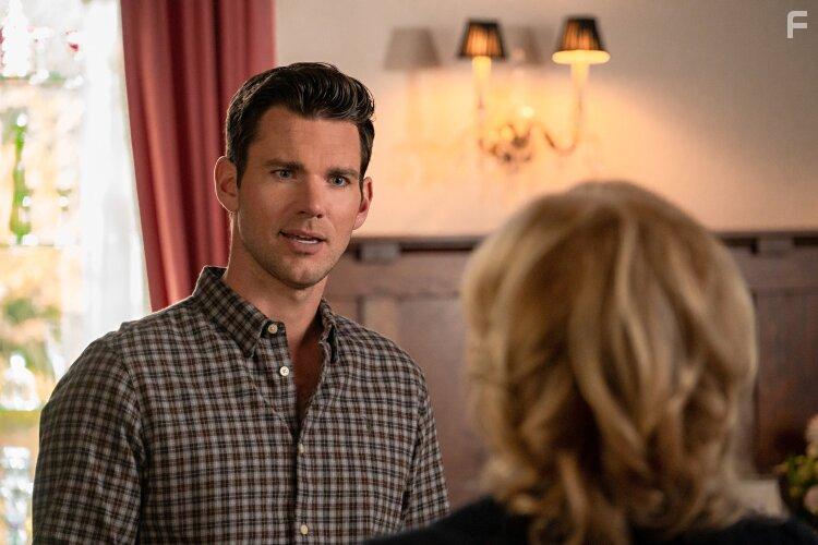 Karen Kruper and Kevin McGarry in The Wedding Veil Expectations (2023)
