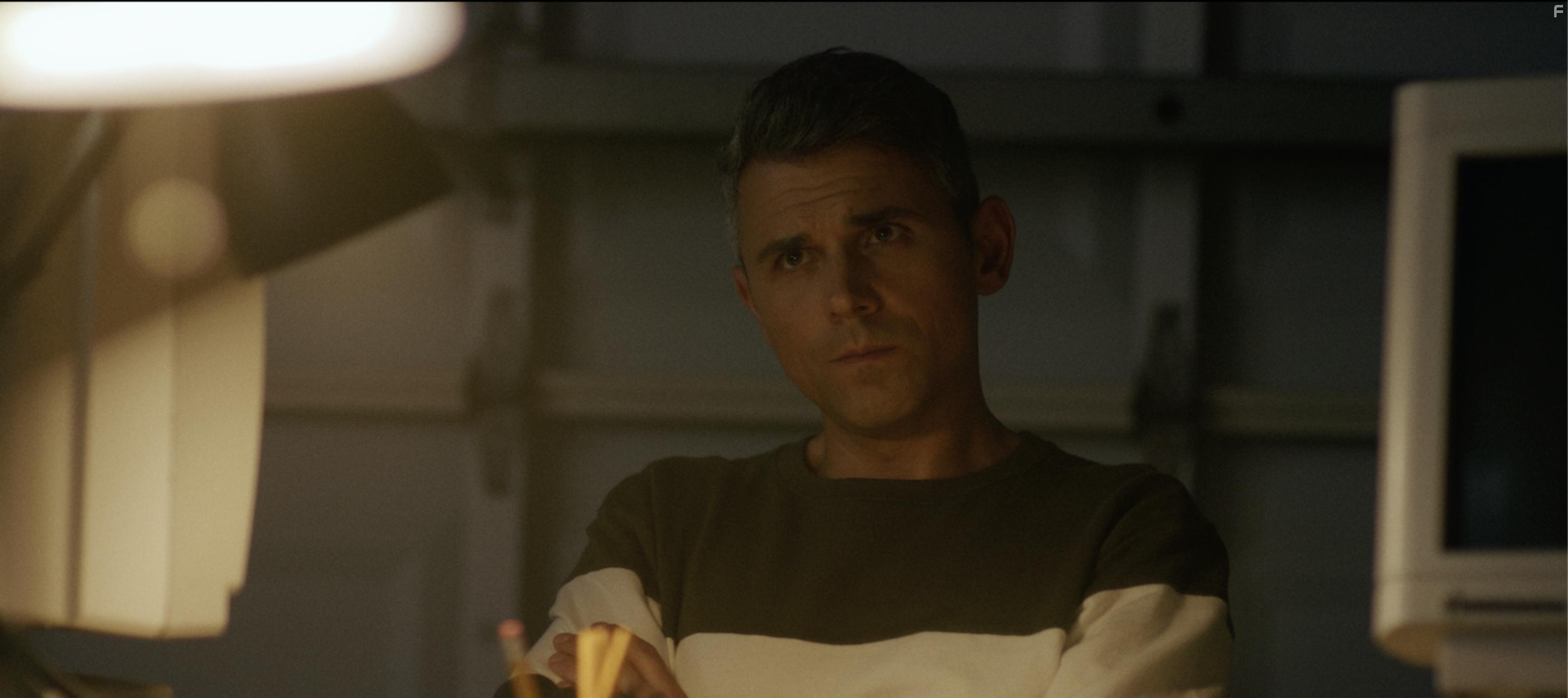 Sasha Andreev in Bezos (2023)