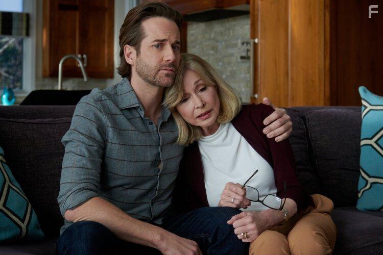 Sherry Miller and Niall Matter in Family History Mysteries: Buried Past (2023)