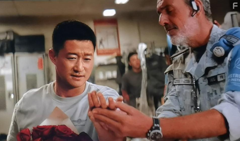 Jing Wu and Vincent Matile in The Wandering Earth 2 (2023)