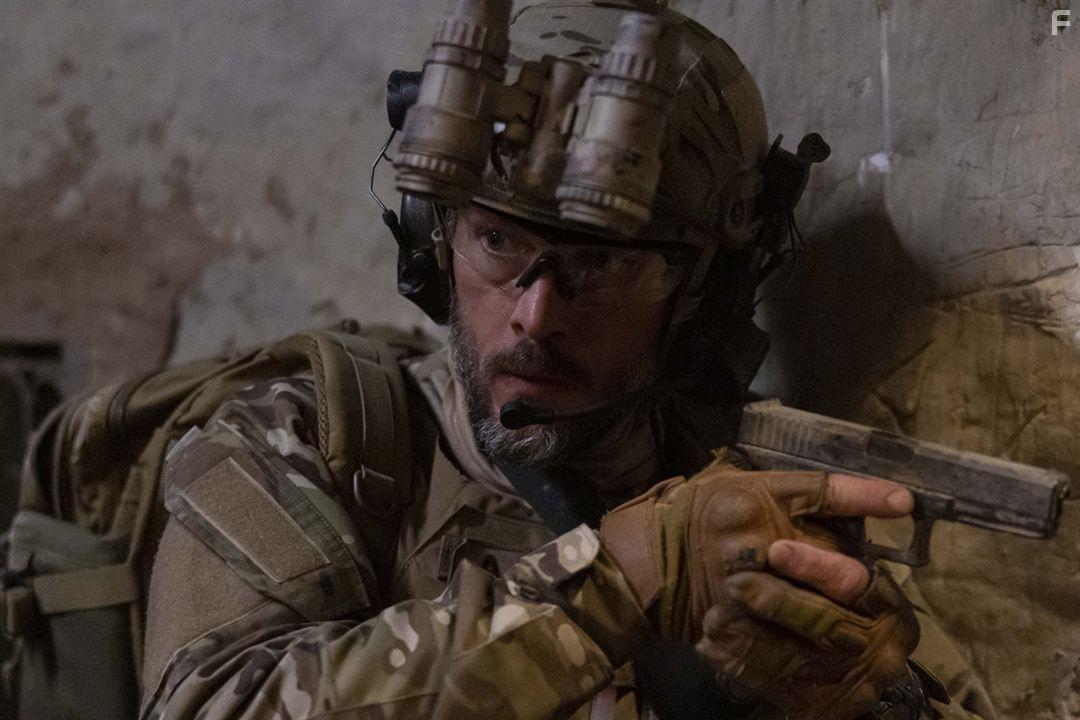 Nicolas Duvauchelle in Black Hearts (2023)