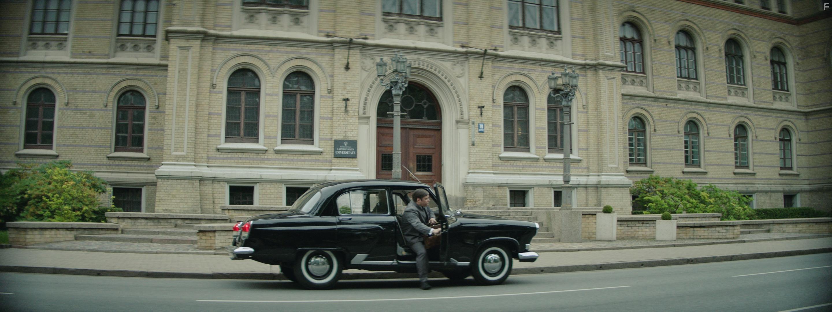 Crime Solving for Beginners (2022)