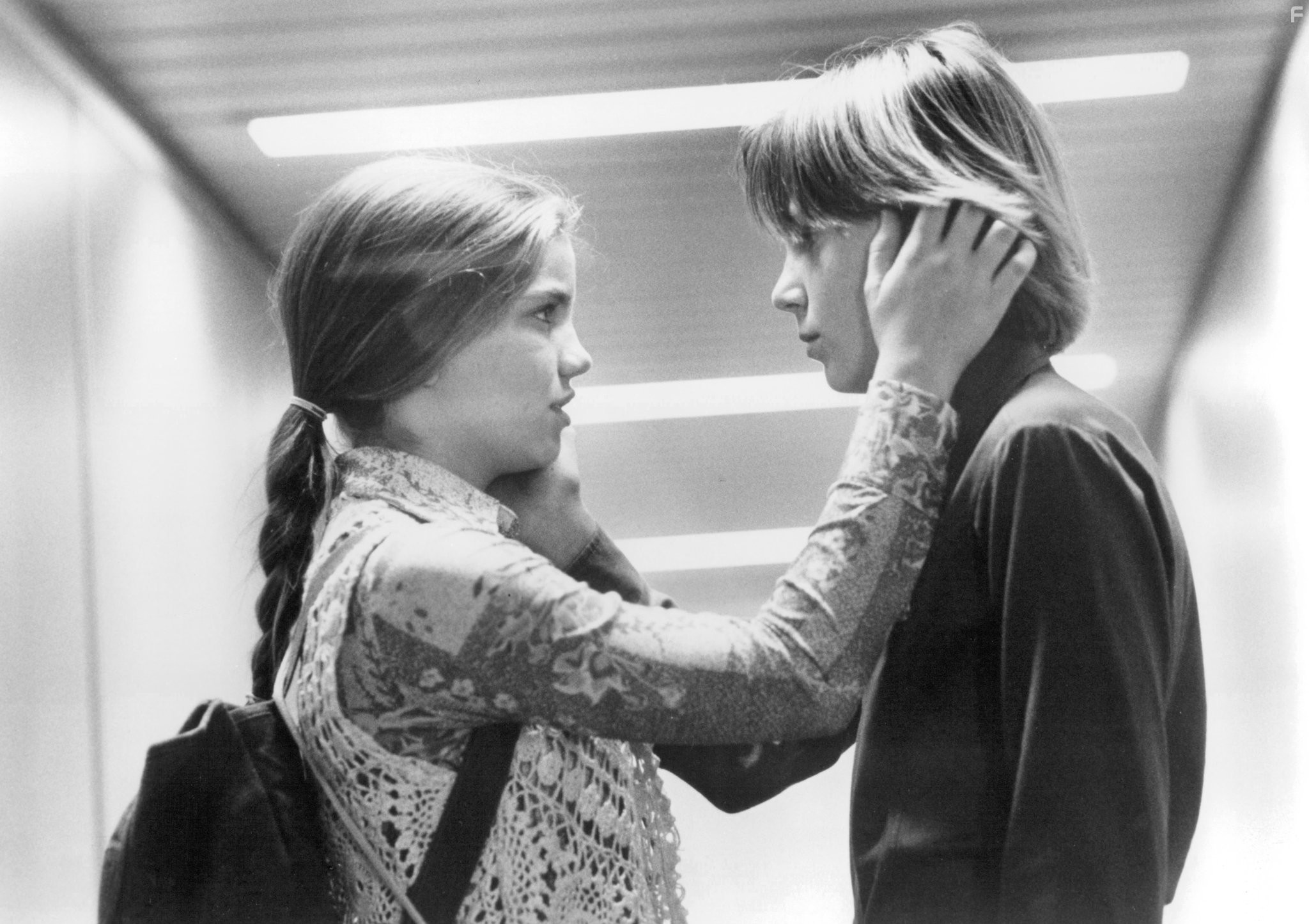 Anna Chlumsky and Austin O'Brien in Bпeред в прошлое (1994)