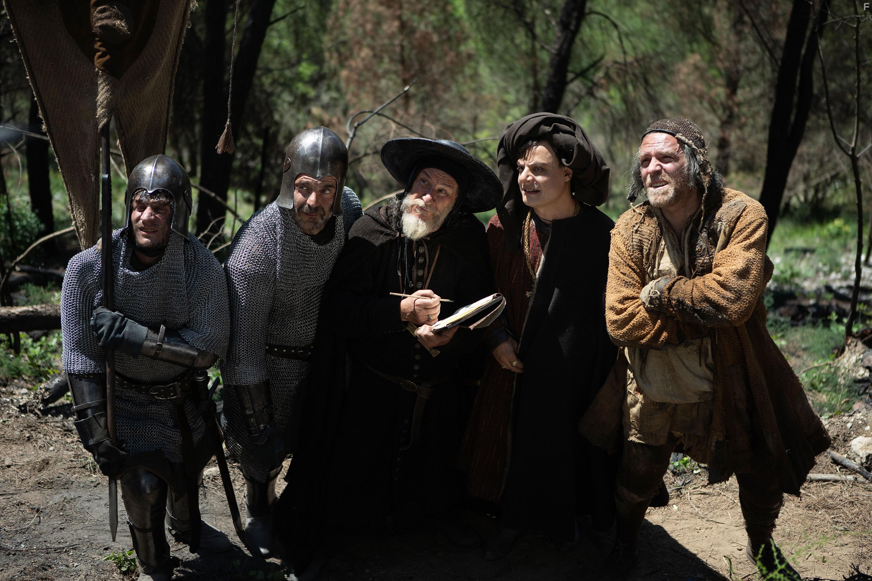 Alessandro Gassmann, Valerio Mastandrea, Giorgio Tirabassi, and Lino Musella in Il pataffio (2022)