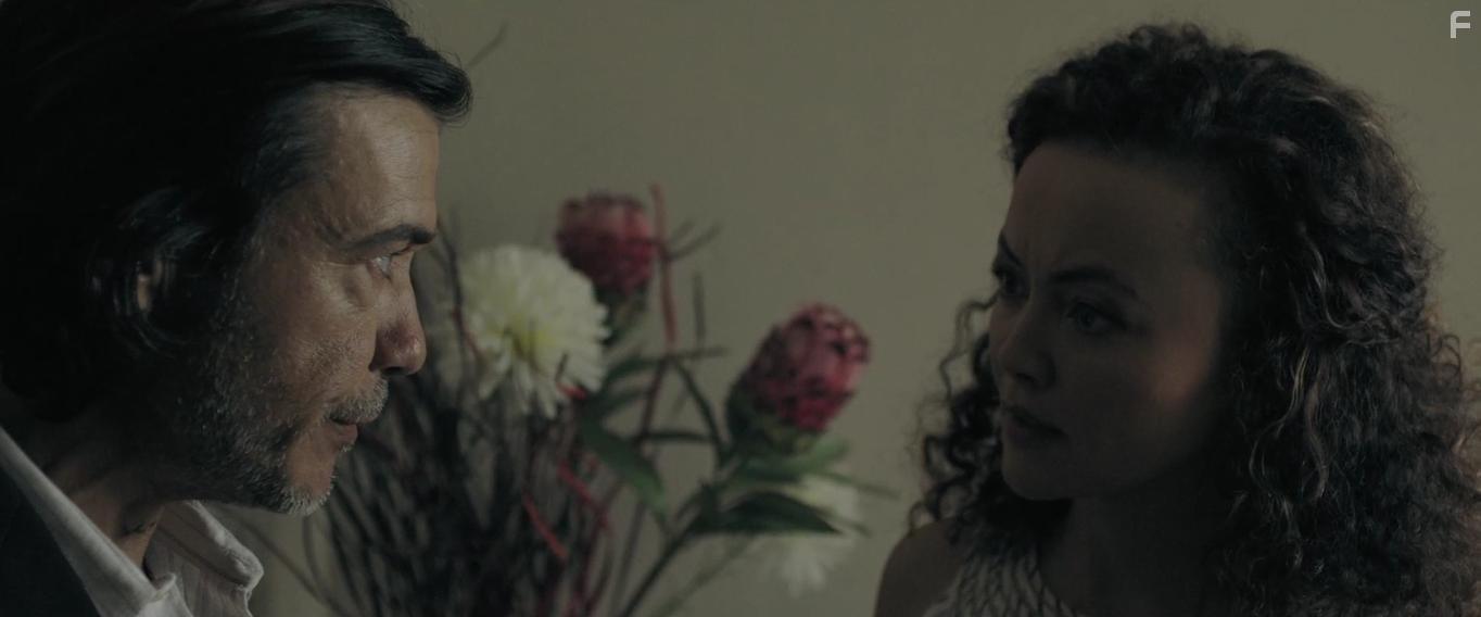 Charlton George and Rehane Abrahams in Die Spreeus (2019)