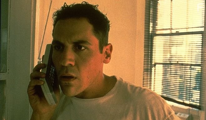 Jon Favreau in Тусовщики (1996)