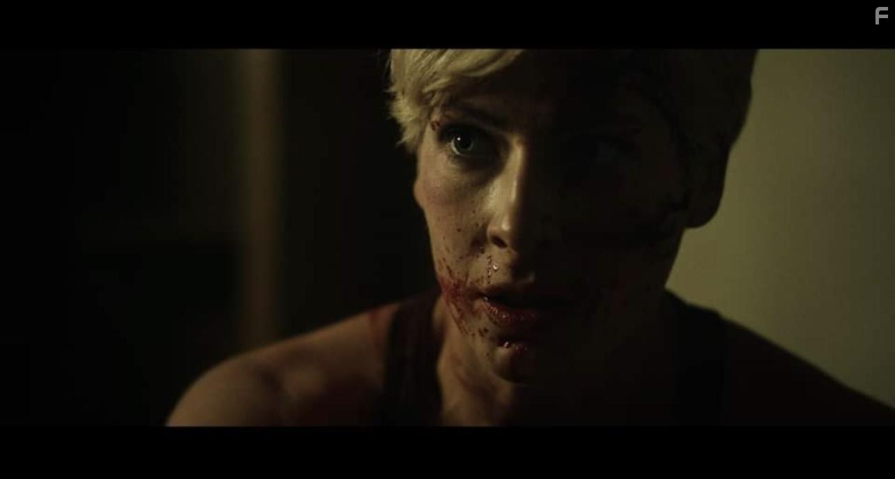 Laurie Catherine Winkel in They Wait in the Dark (2022)