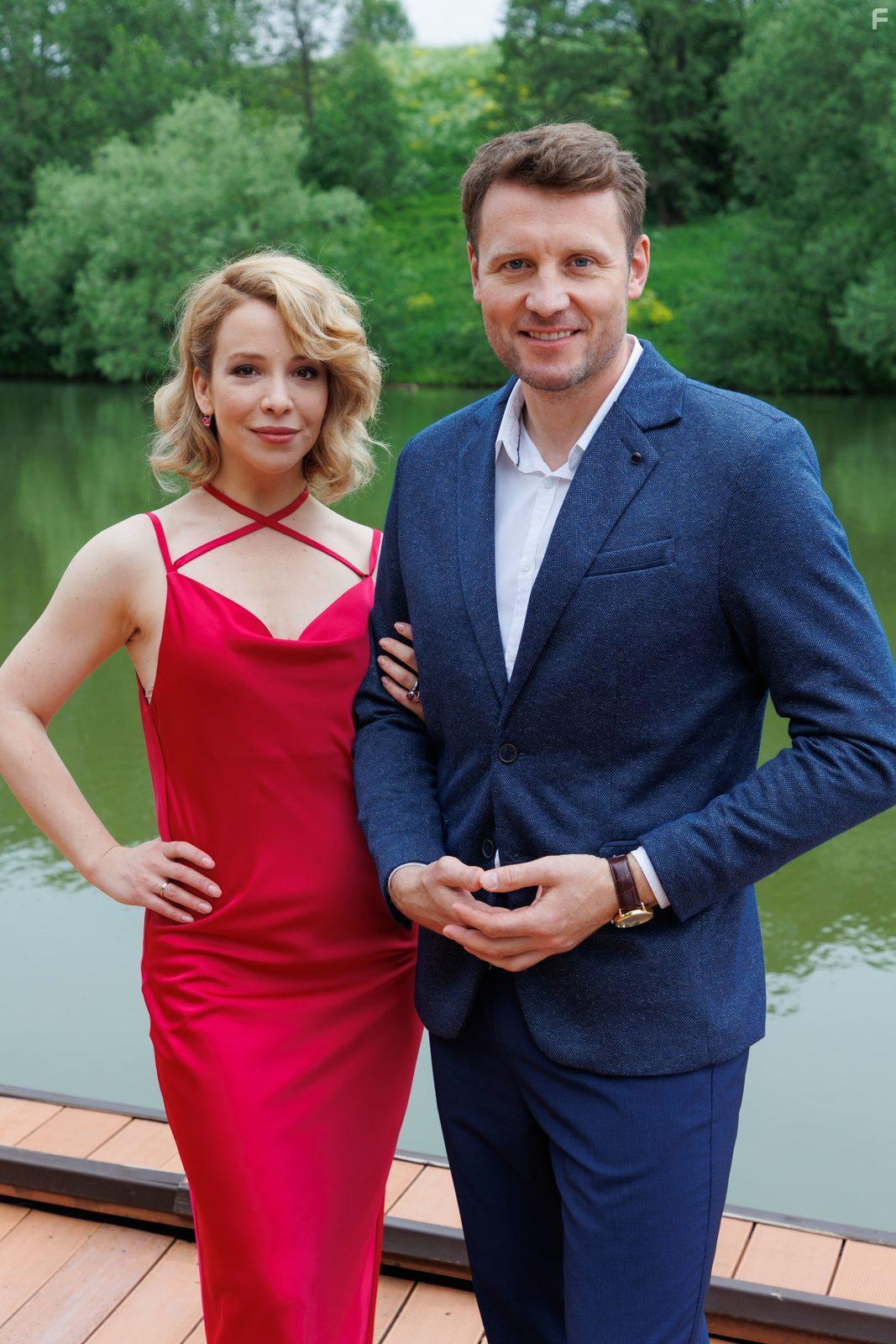 Блондинка и брюнетка #1