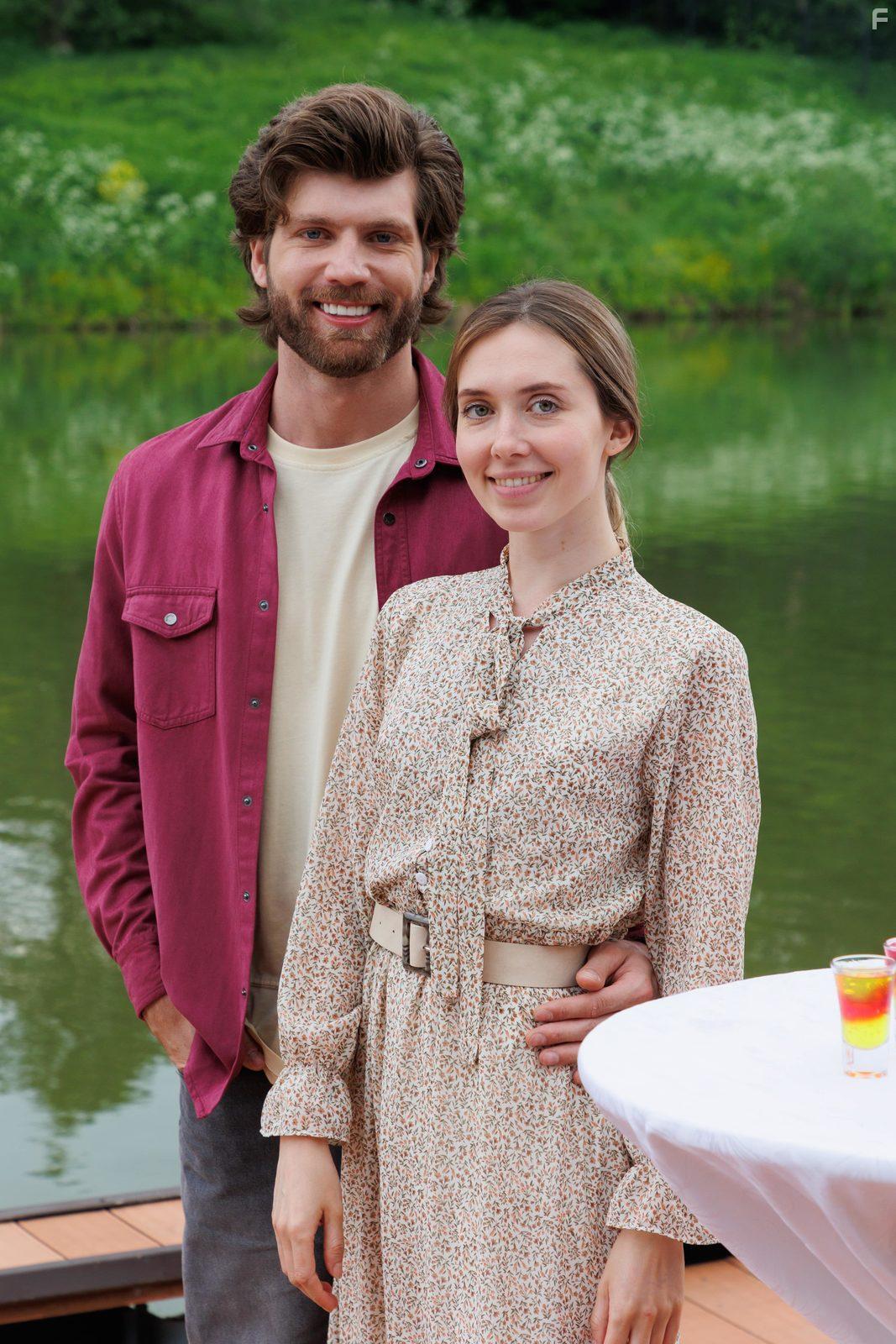 Блондинка и брюнетка #4