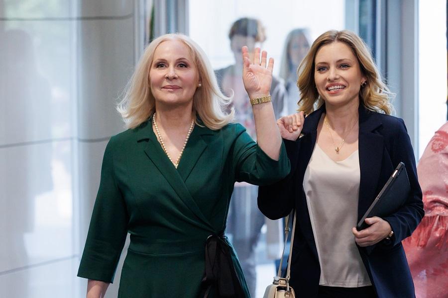 Блондинка и брюнетка #9