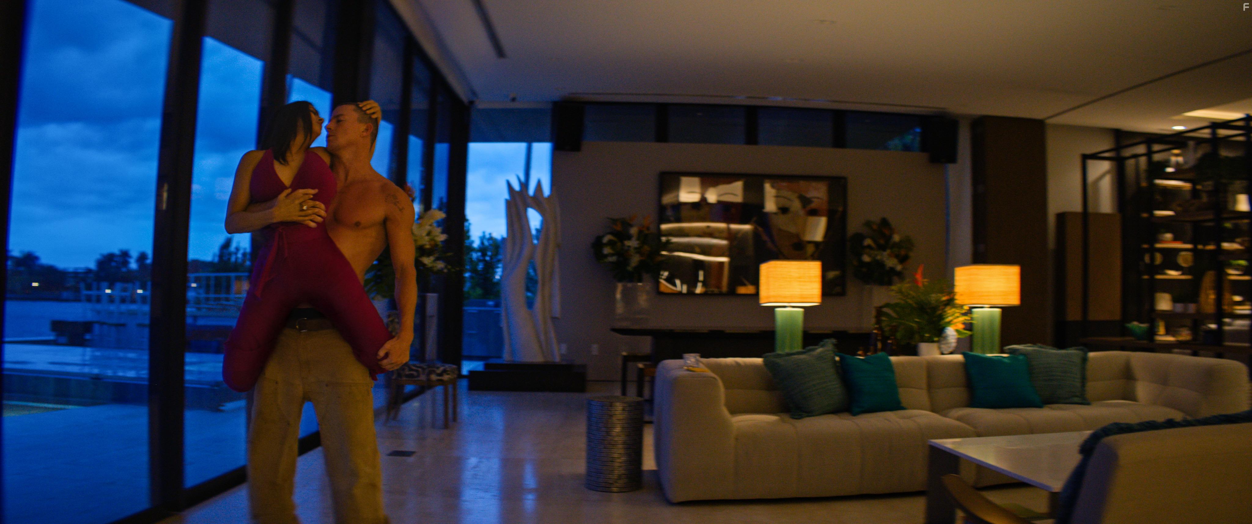 Salma Hayek and Channing Tatum in Magic Mike's Last Dance (2023)