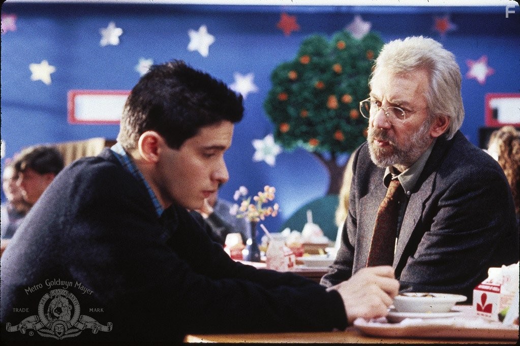 Donald Sutherland and Adam Horovitz in Lost Angels (1989)
