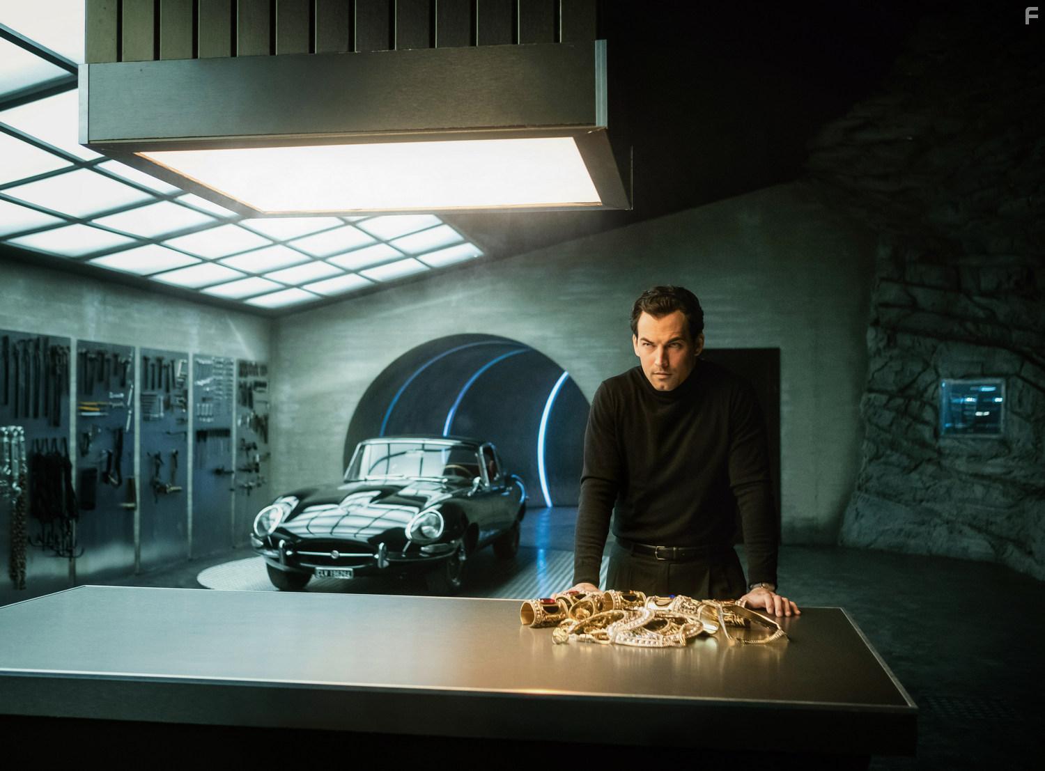 Giacomo Gianniotti in Diabolik - Ginko all'attacco! (2022)