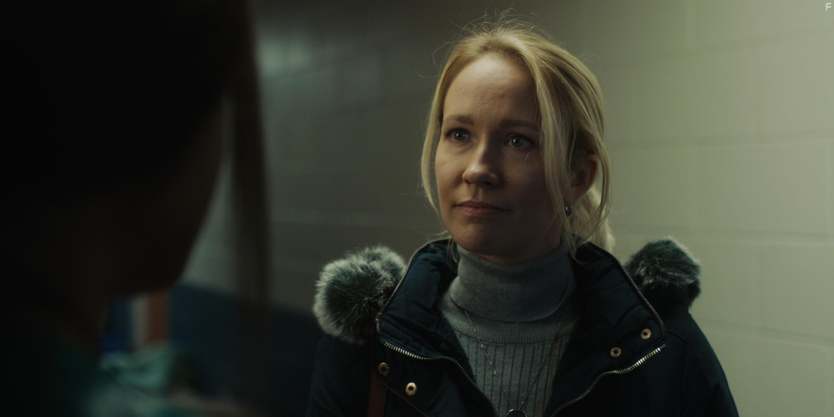 Anna Camp in 5000 Blankets (2022)