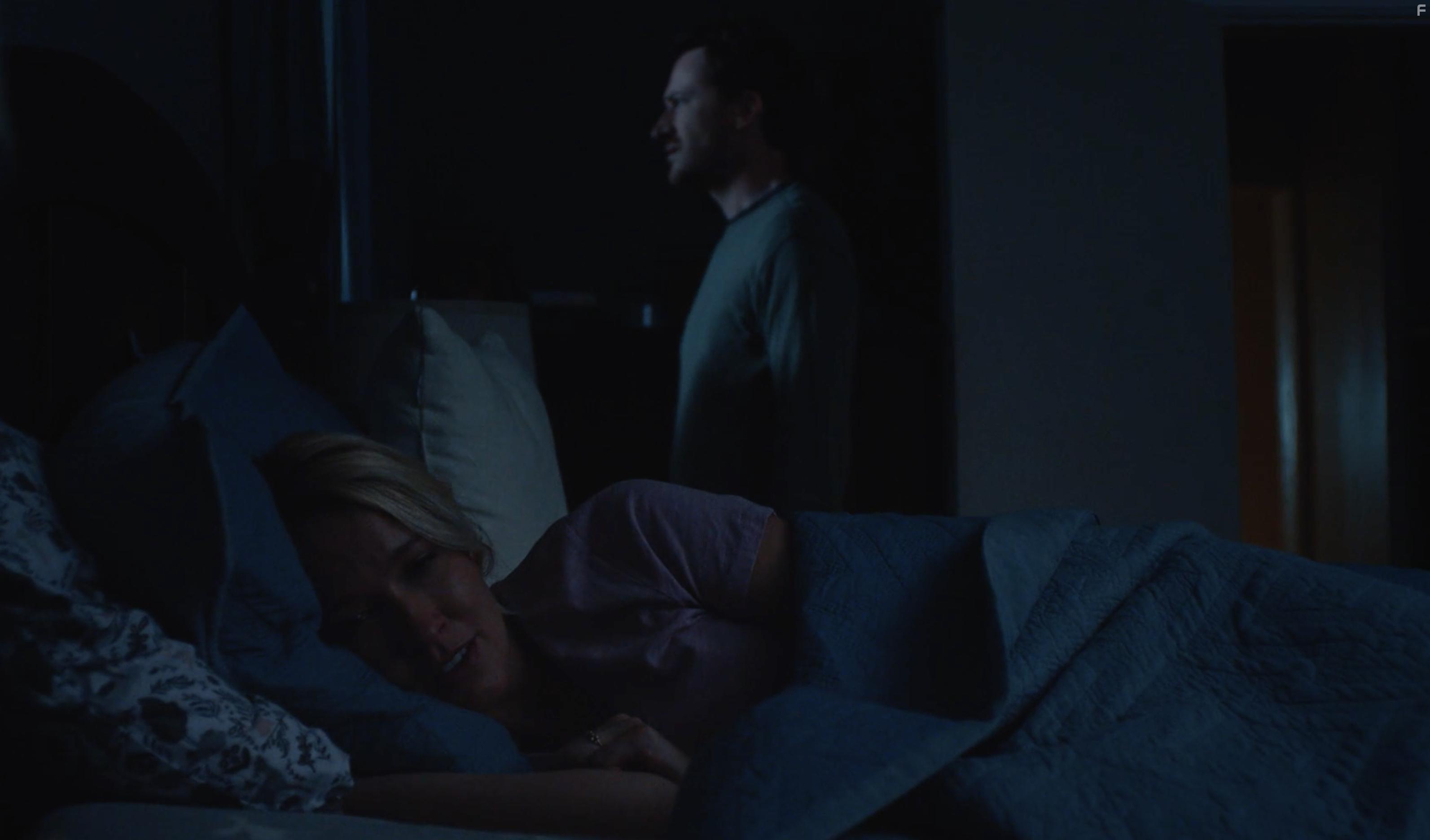 Joseph Mazzello and Anna Camp in Unexpected (2023)