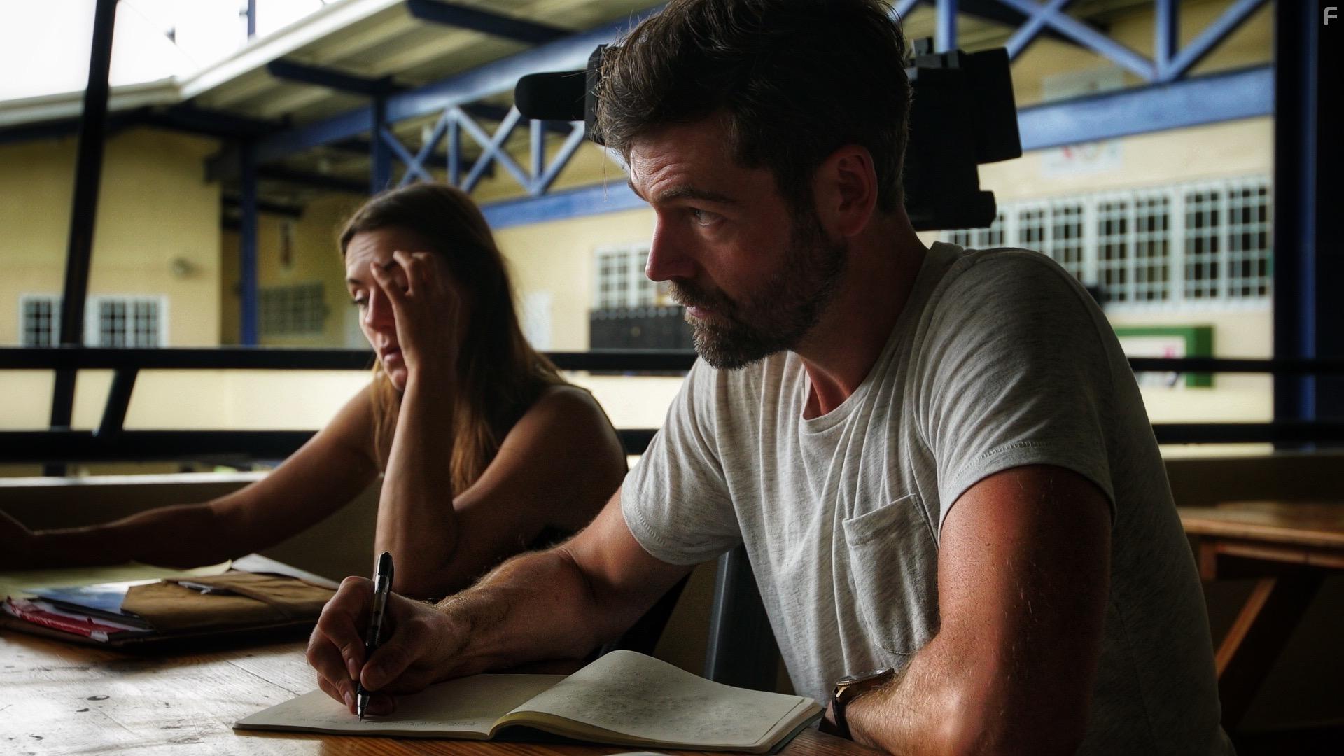 J.J. Kelley in Lost in the Wild (2019)