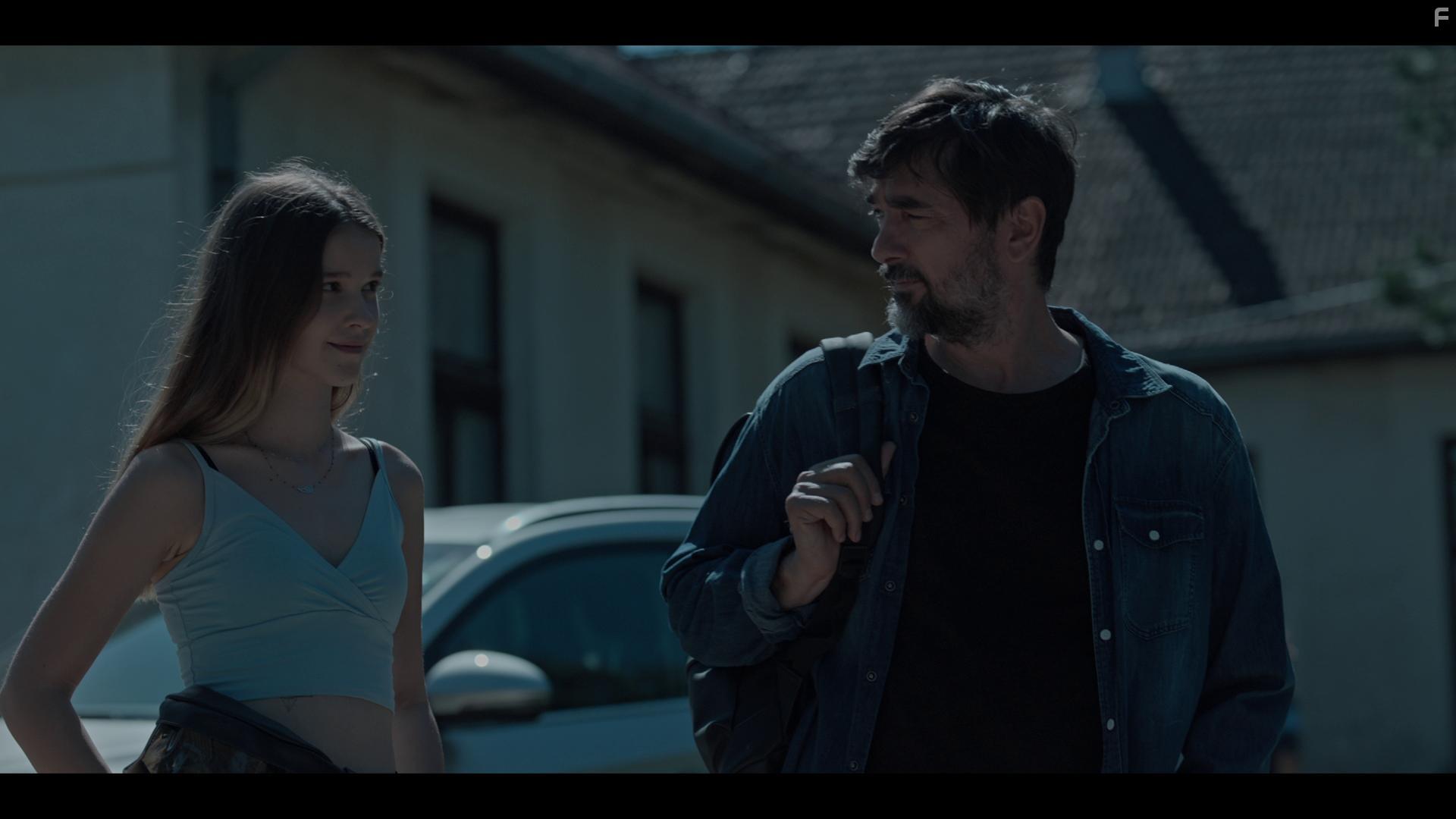 Vojin Cetkovic and Ivana Zecevic in Kalkanski krugovi (2021)