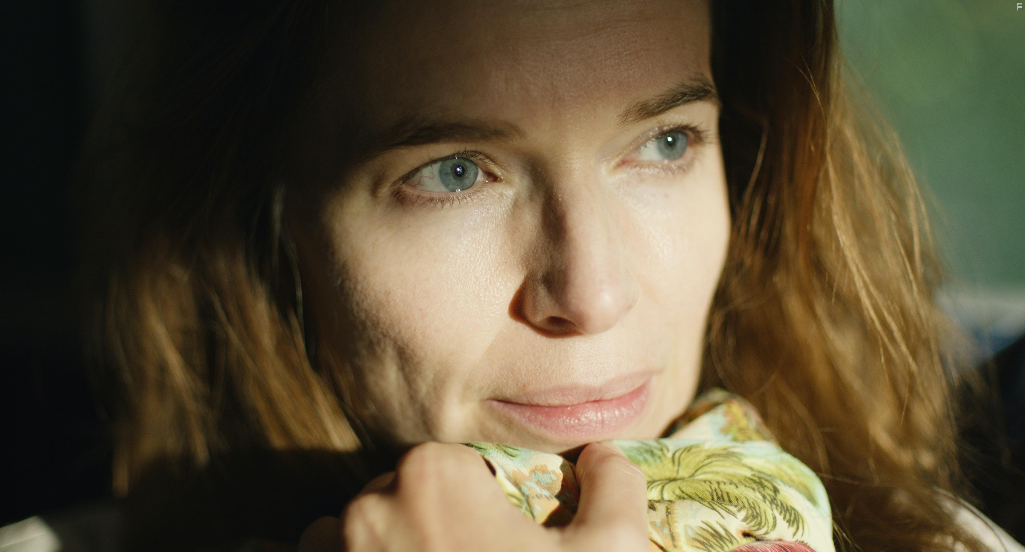 Thekla Reuten in Narcosis (2022)