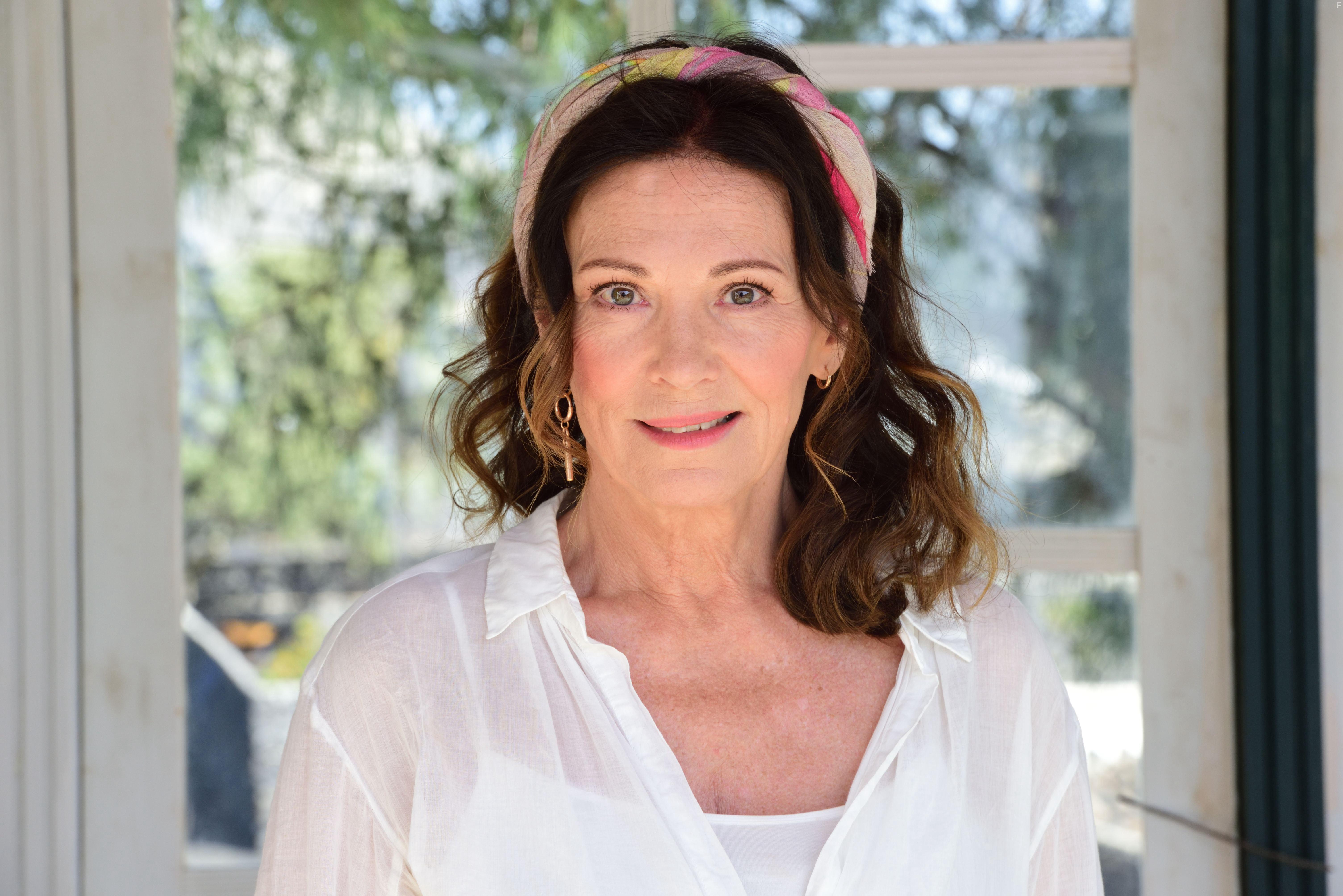 Iris Berben in Der Nachname (2022)