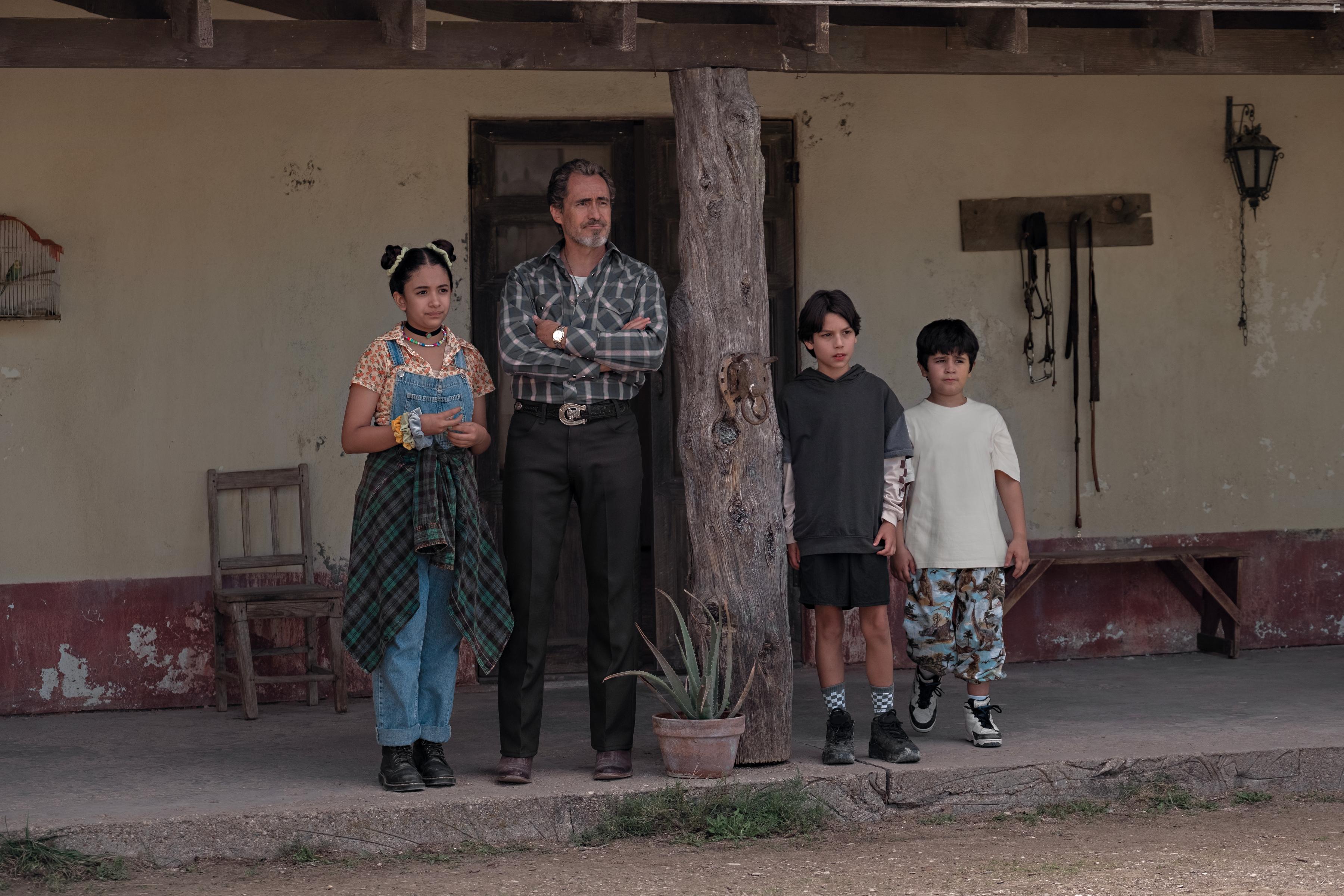 Demin Bichir, Nickolas Verdugo, Tony Rivetti Jr., Ashley Ciarra, and Evan Whitten in Chupa (2023)