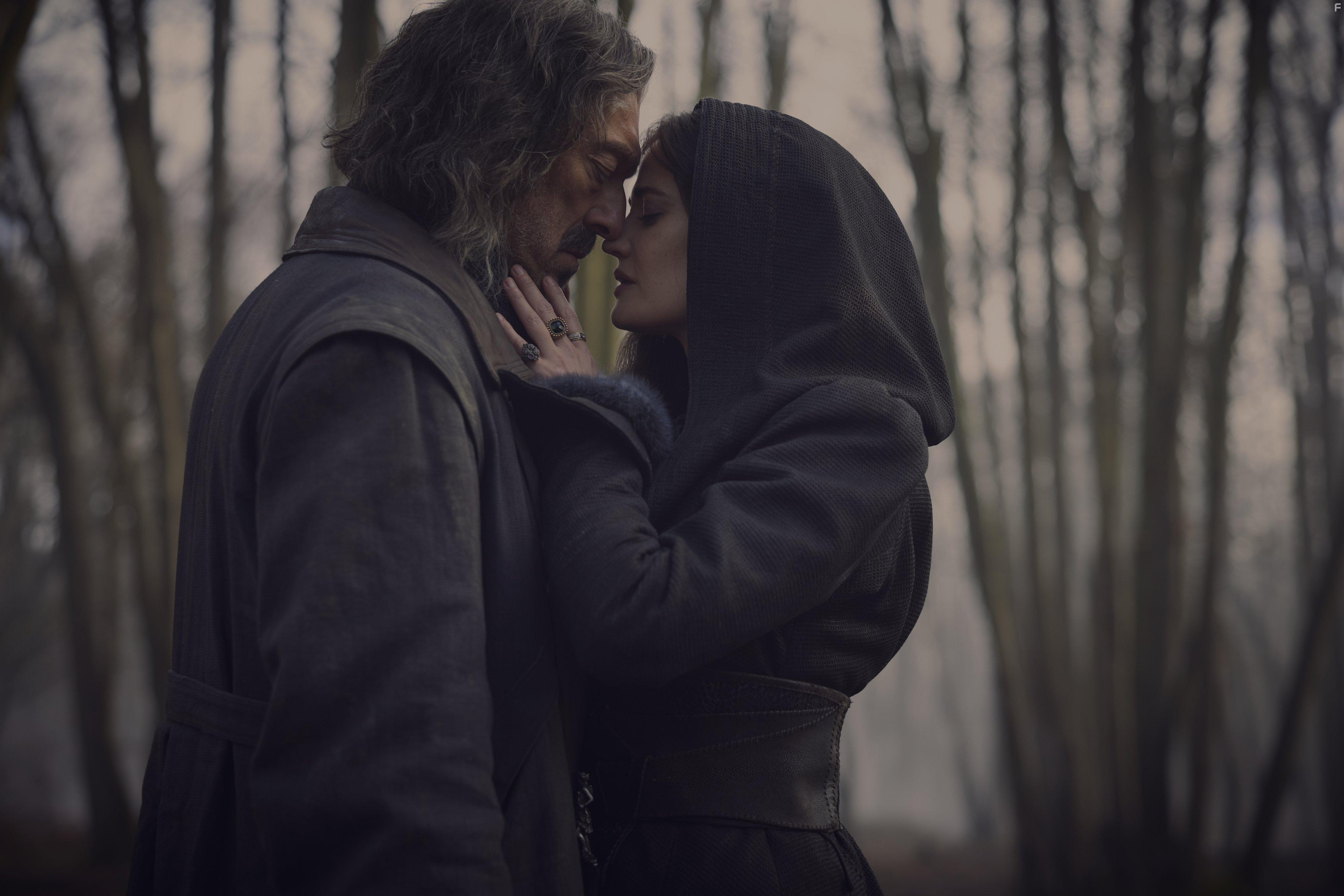 Vincent Cassel and Eva Green in Les trois mousquetaires: D'Artagnan (2023)