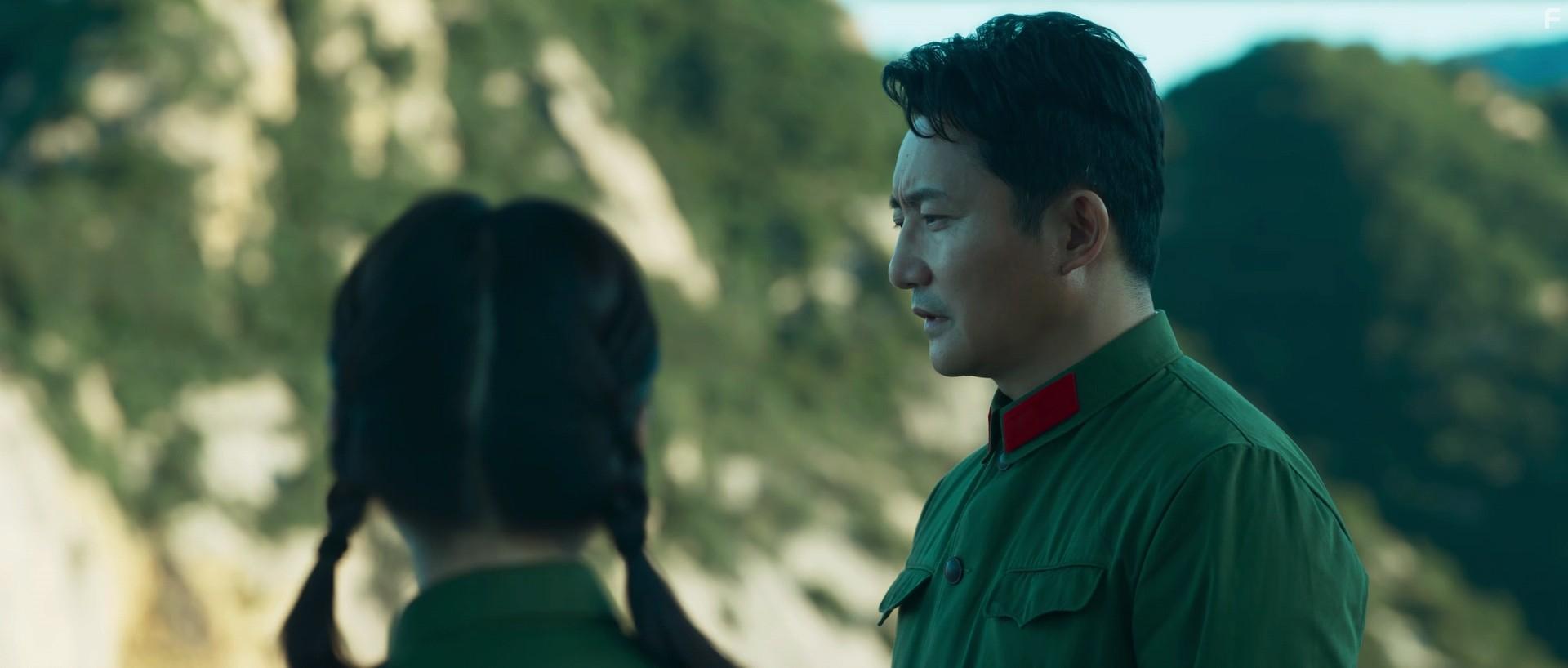 Songyan Tu and Ziwen Wang in San ti (2023)