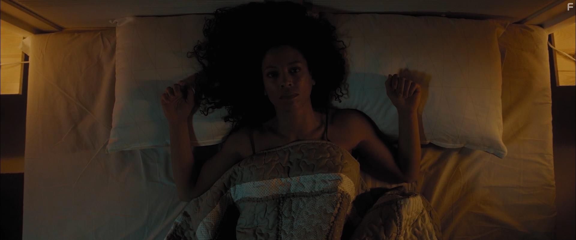 Davina Reeves in The folks (2022)