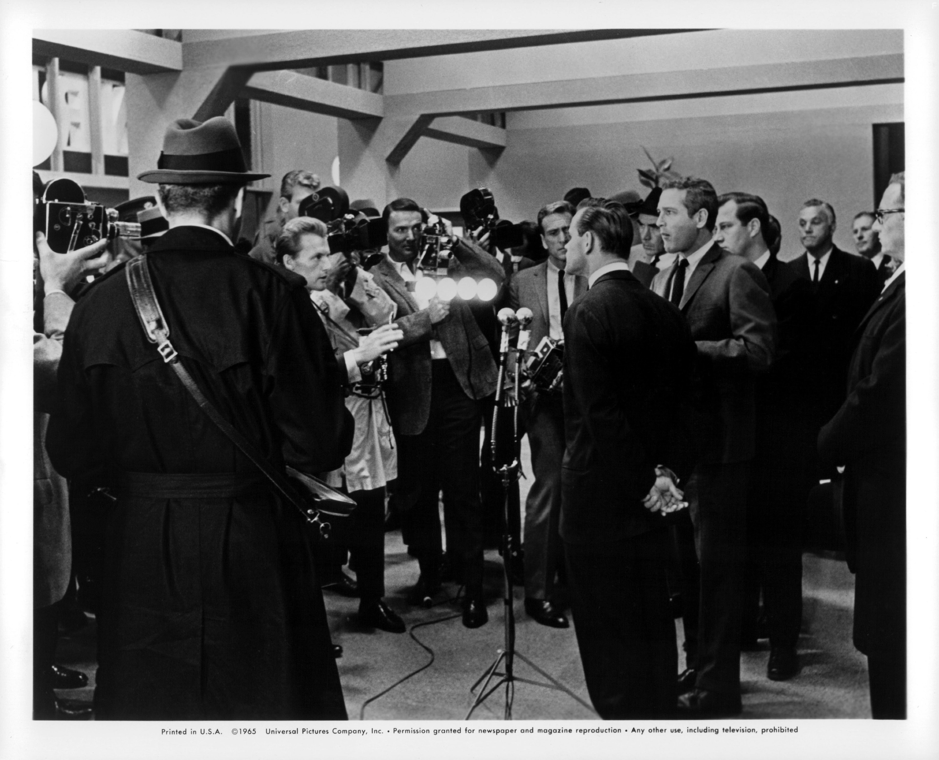 Paul Newman in Разорванный занавес (1966)