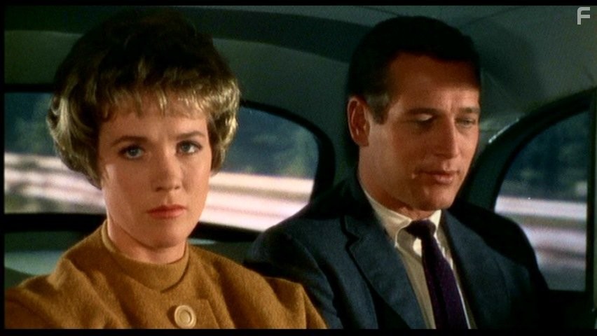 Paul Newman and Julie Andrews in Разорванный занавес (1966)