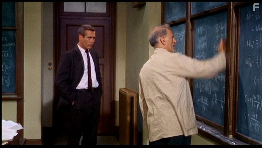 Paul Newman and Ludwig Donath in Разорванный занавес (1966)