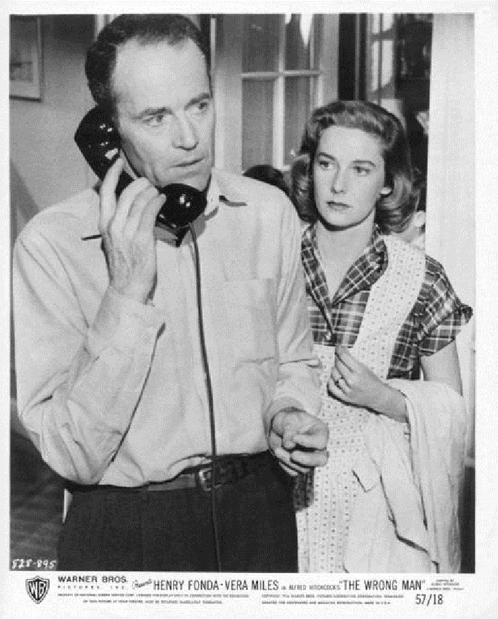 Henry Fonda and Vera Miles in Не тот человек (1956)