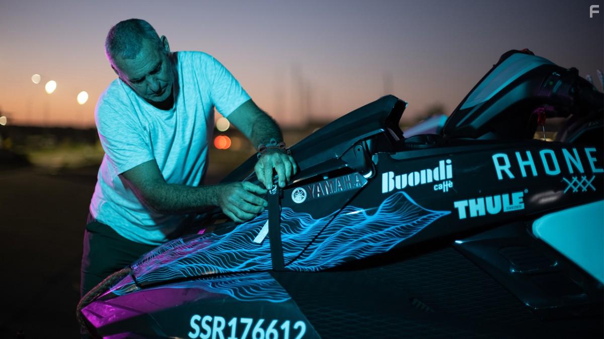 100 Foot Wave (2021)